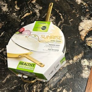 GreenPan 12” nonstick frying pan with lid